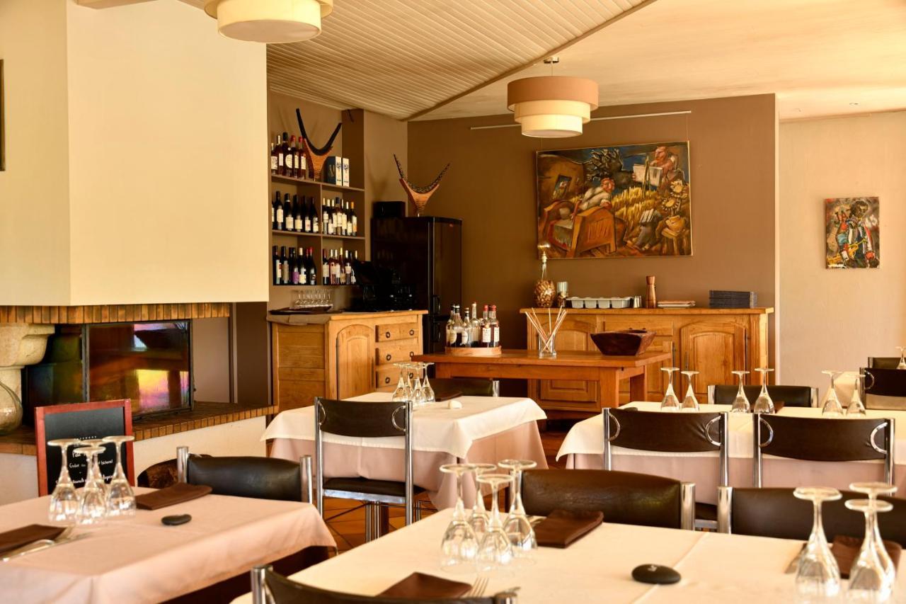 Logis Hotel & Restaurant Le Pardaillan Gondrin Екстер'єр фото