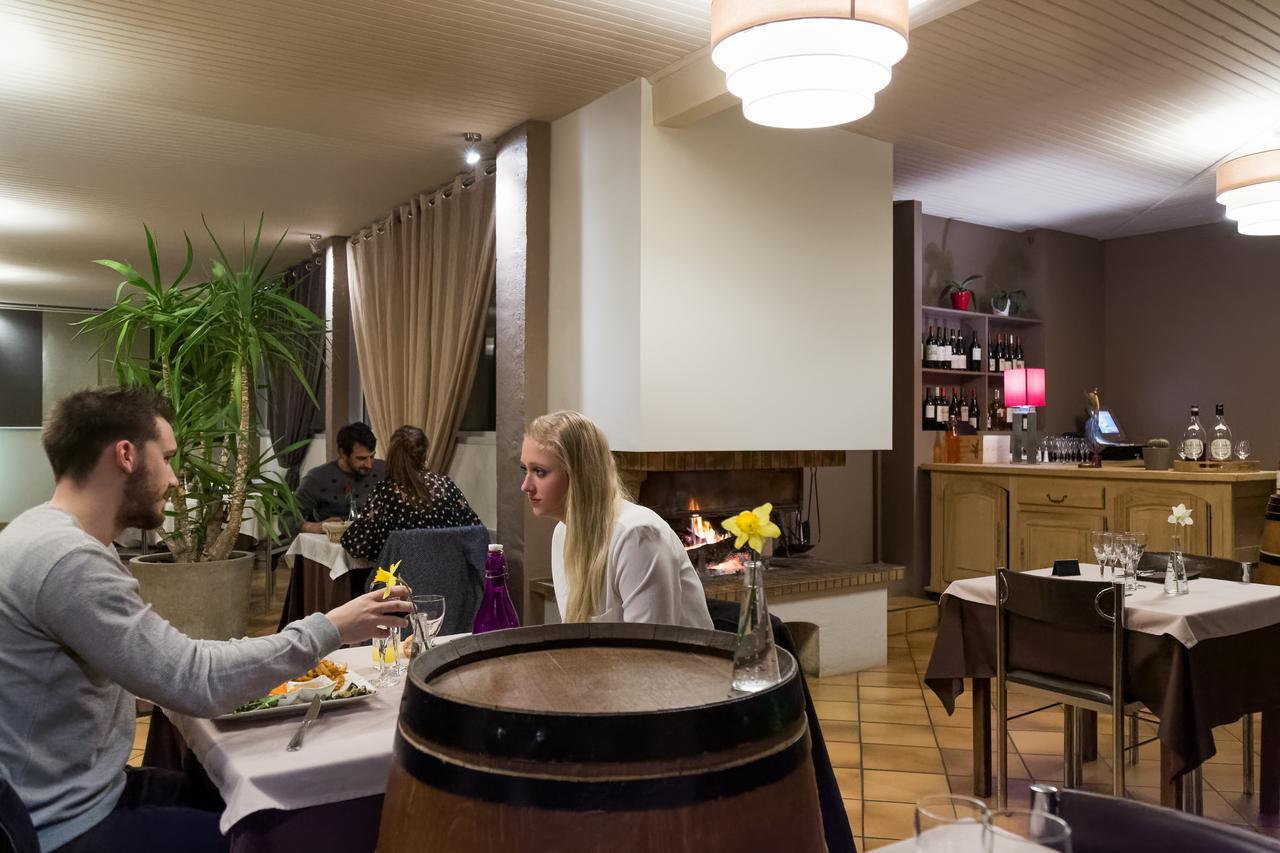 Logis Hotel & Restaurant Le Pardaillan Gondrin Екстер'єр фото